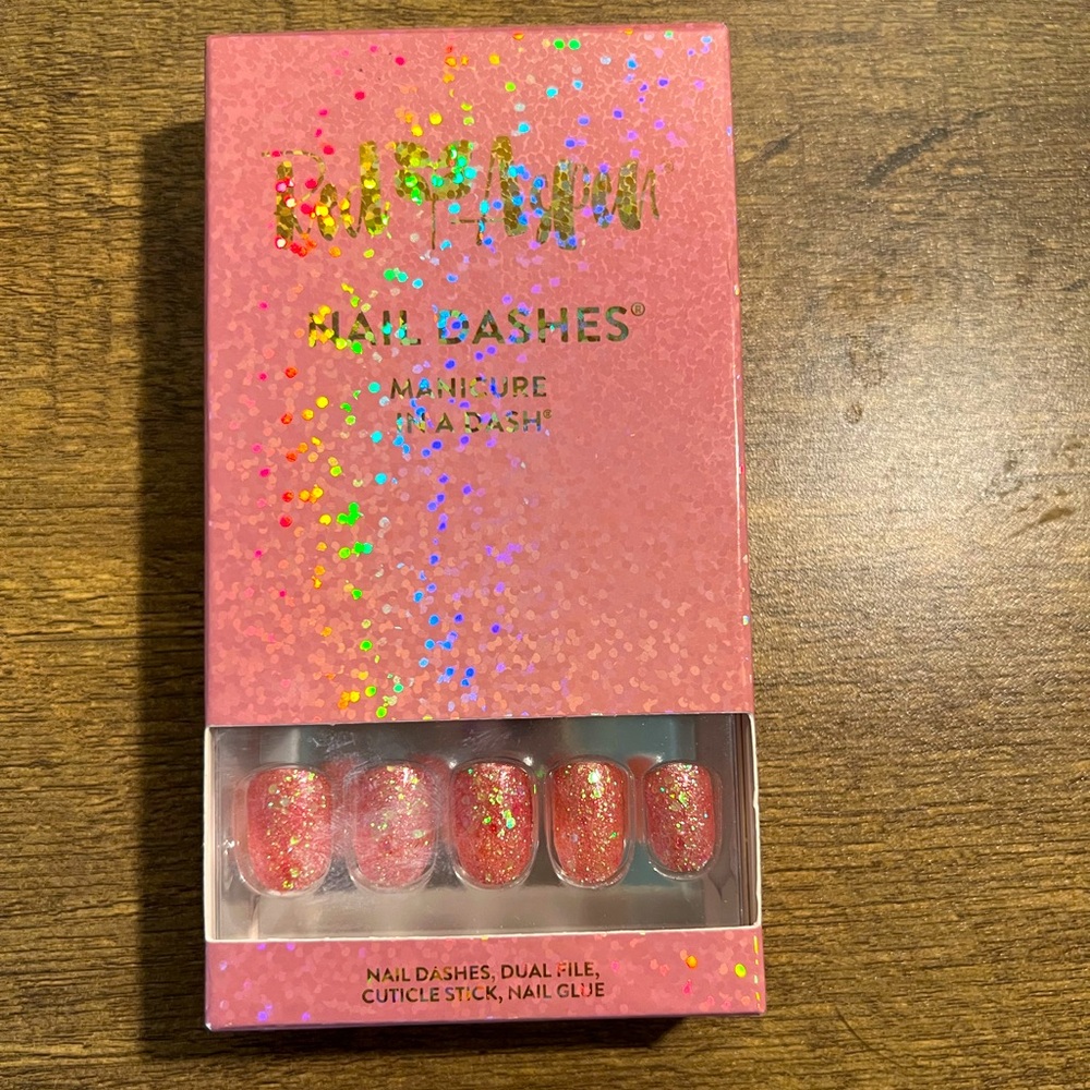 Sweetheart Shirley 🧡 Red Aspen Press On Nail Dashes